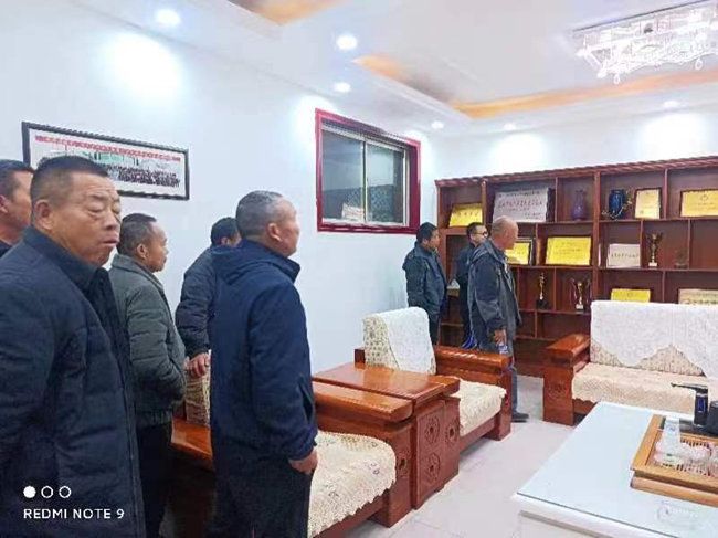 臨潁種糧大戶(hù)參訪(fǎng)團到公司考察